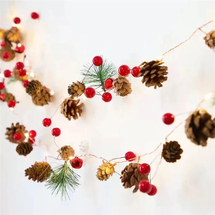 Battery Operated Christmas Decorations Outdoor Holiday Patio Lights LED Copper Wire Pine Cone Christmas Holiday Fairy Lights
