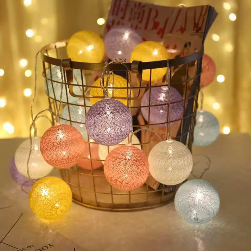 Cotton Balls Indoor String Lights Battery Operated Fairy Lights for Kids Girls Bedroom Dorm Patio Garden Christmas Party