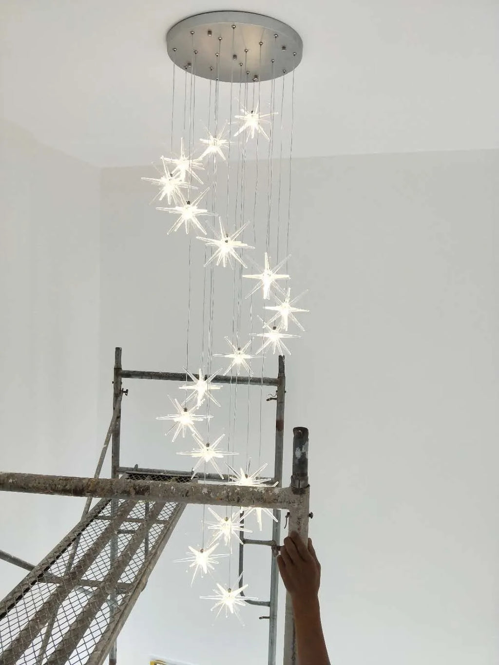 Lustre Attic Kitchen Hotel Led Ceiling Chandelier for Dining Decor Living Room Lamps Modern Meteor Shower Indoor Pendant Light