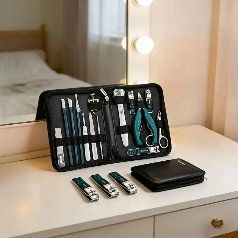 Nail care set - Stainless steel manicure and pedicure set - Nail clipper set - Gift with travel case