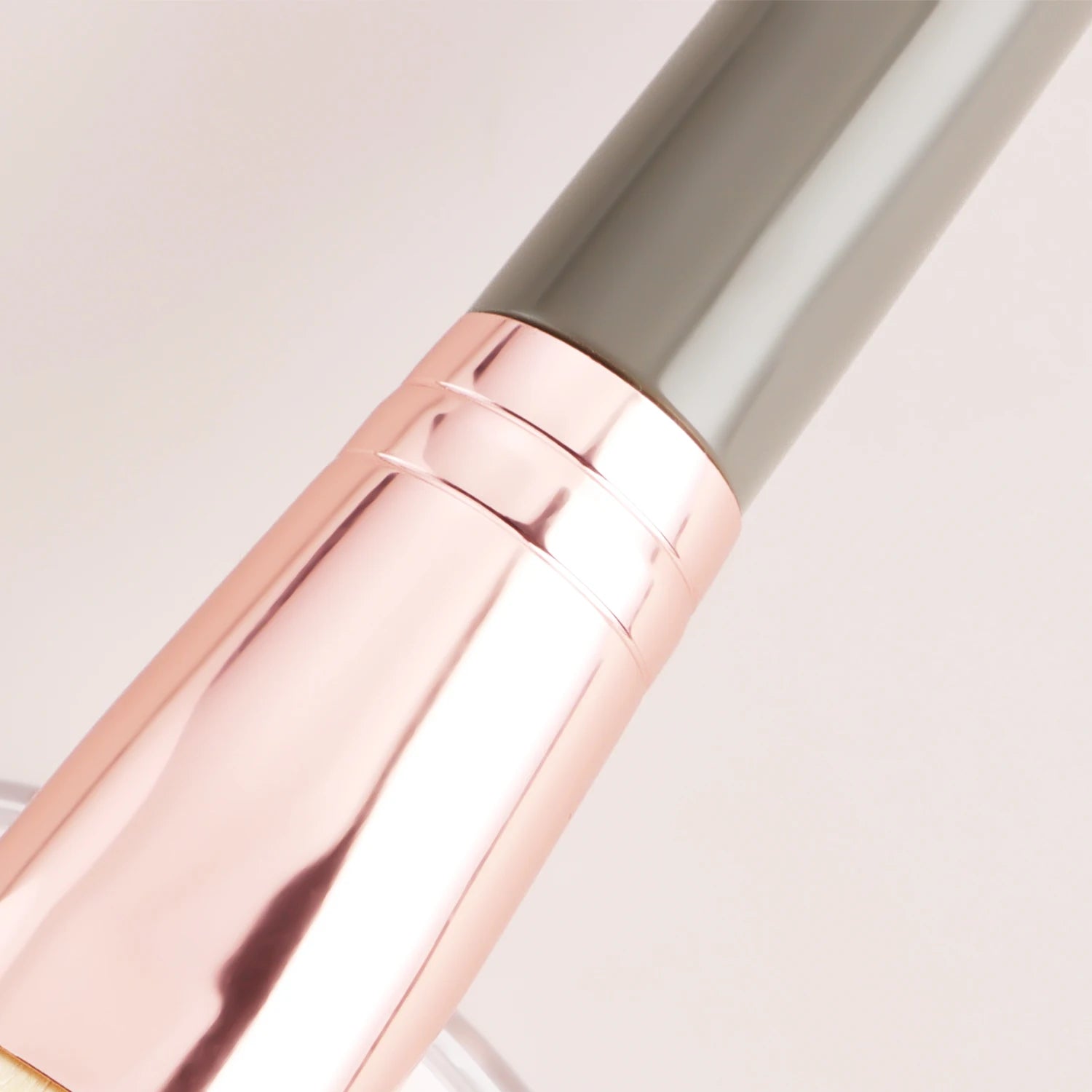 Single Dual-Ended Beauty Brush, Round Blending Brush + Angled Blush Brush Soft Bristle Makeup Tool